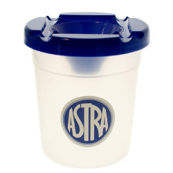 Astra mug with lock spill