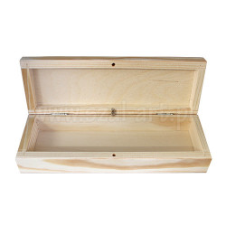 Wooden pencil case with magnet closure