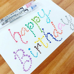 Kuretake clean color dot set of 12 markers - szal art - sklep plastycz