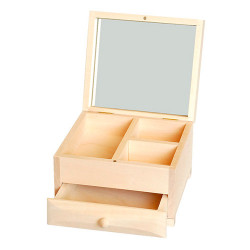 Wooden chest of drawers with a mirror 17x15cm