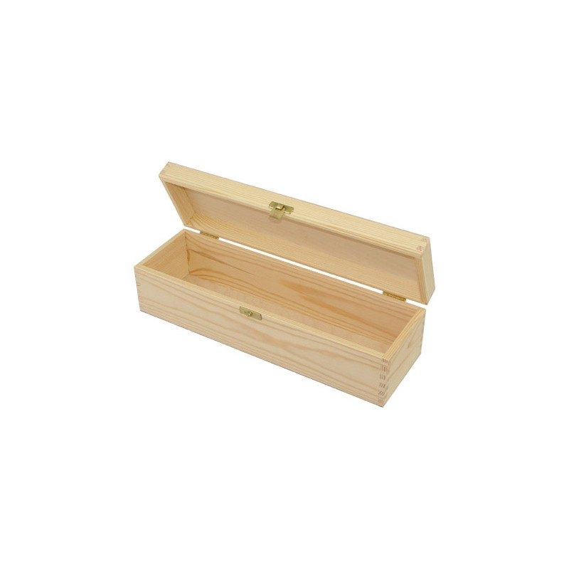 Wooden wine box with large clasp