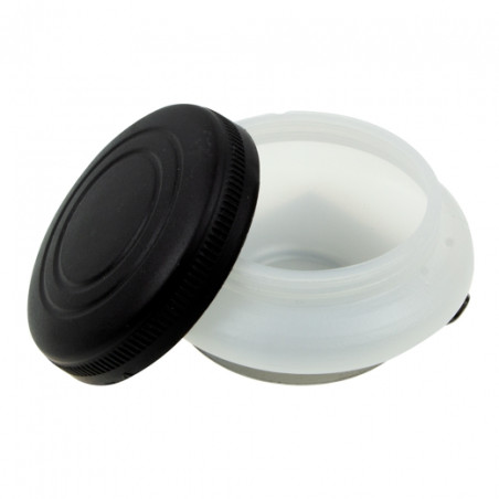 Plastic container for single media