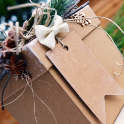 DpCraft zawieszki kraft ze sznurkiem 12 szt - sklep plastyczny - szał